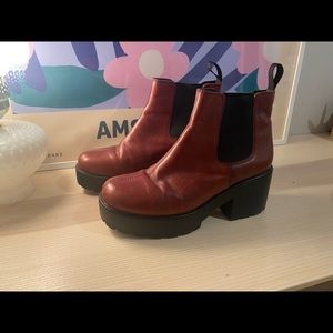 VAGABOND distressed red leather Dioon platform heeled boots